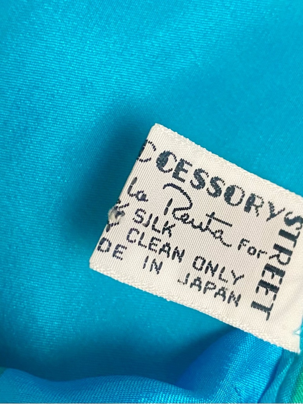 Vintage Oscar de la Renta Silk Scarf - Picture 6 of 9